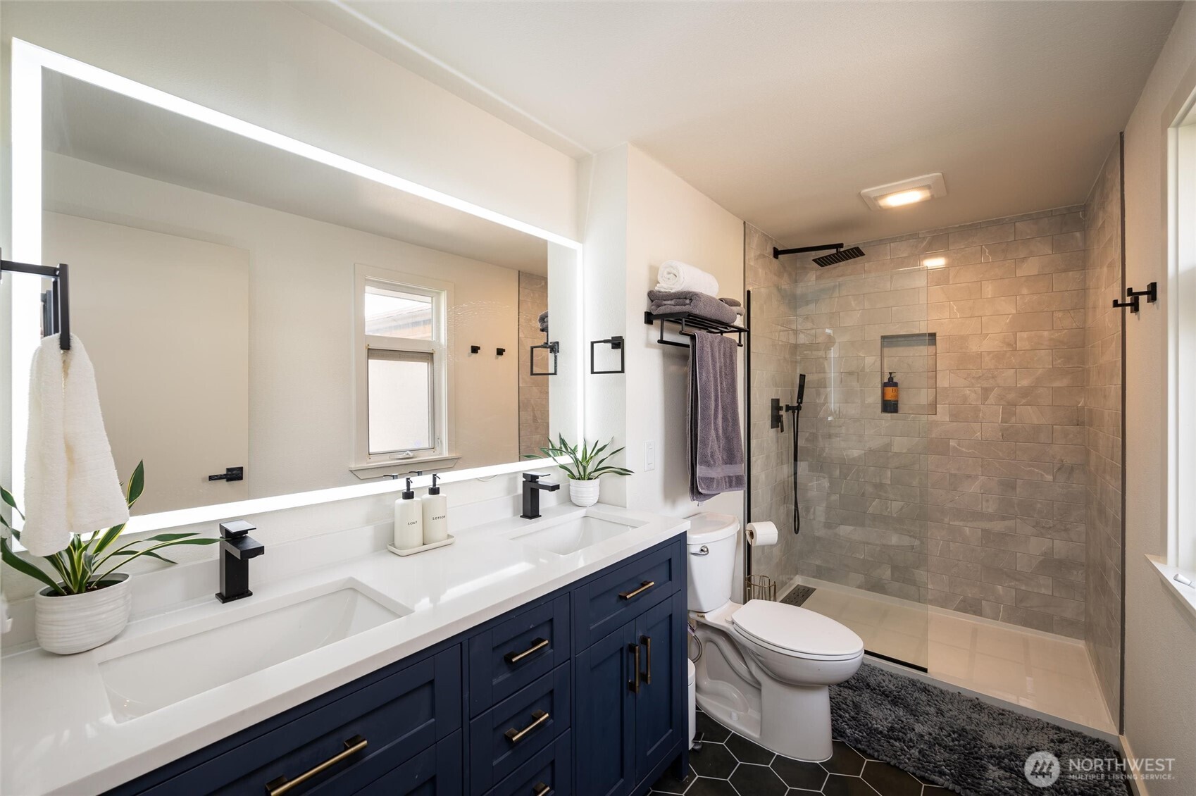 2433 Crestline Street , Ferndale, WA 98248