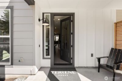 446 222nd Place SE, Sammamish, WA 98074 - Photo 2