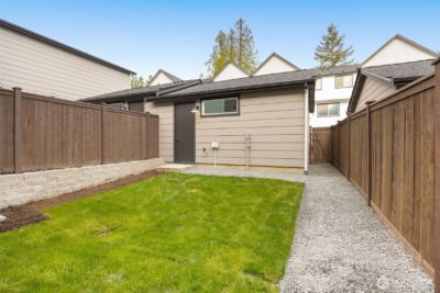 446 222nd Place SE, Sammamish, WA 98074 - Photo 9
