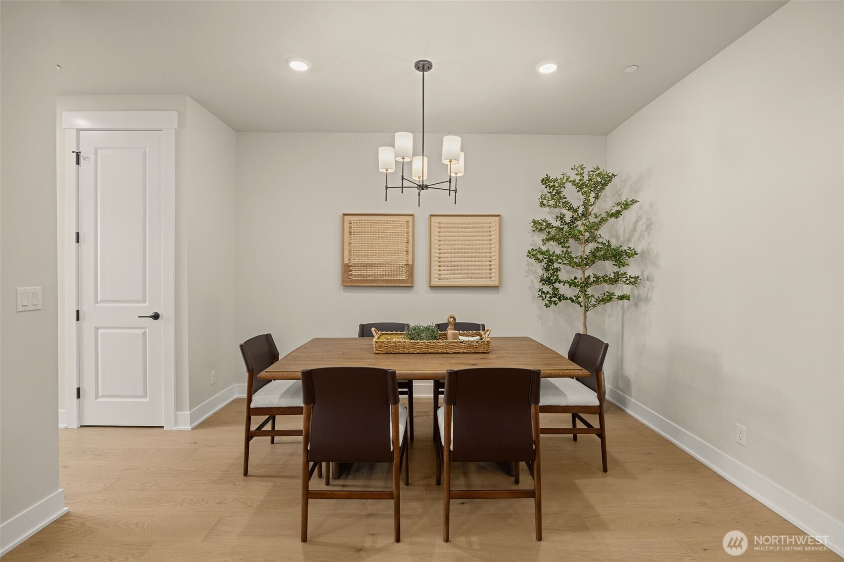 446 222nd Place SE, Sammamish, WA 98074