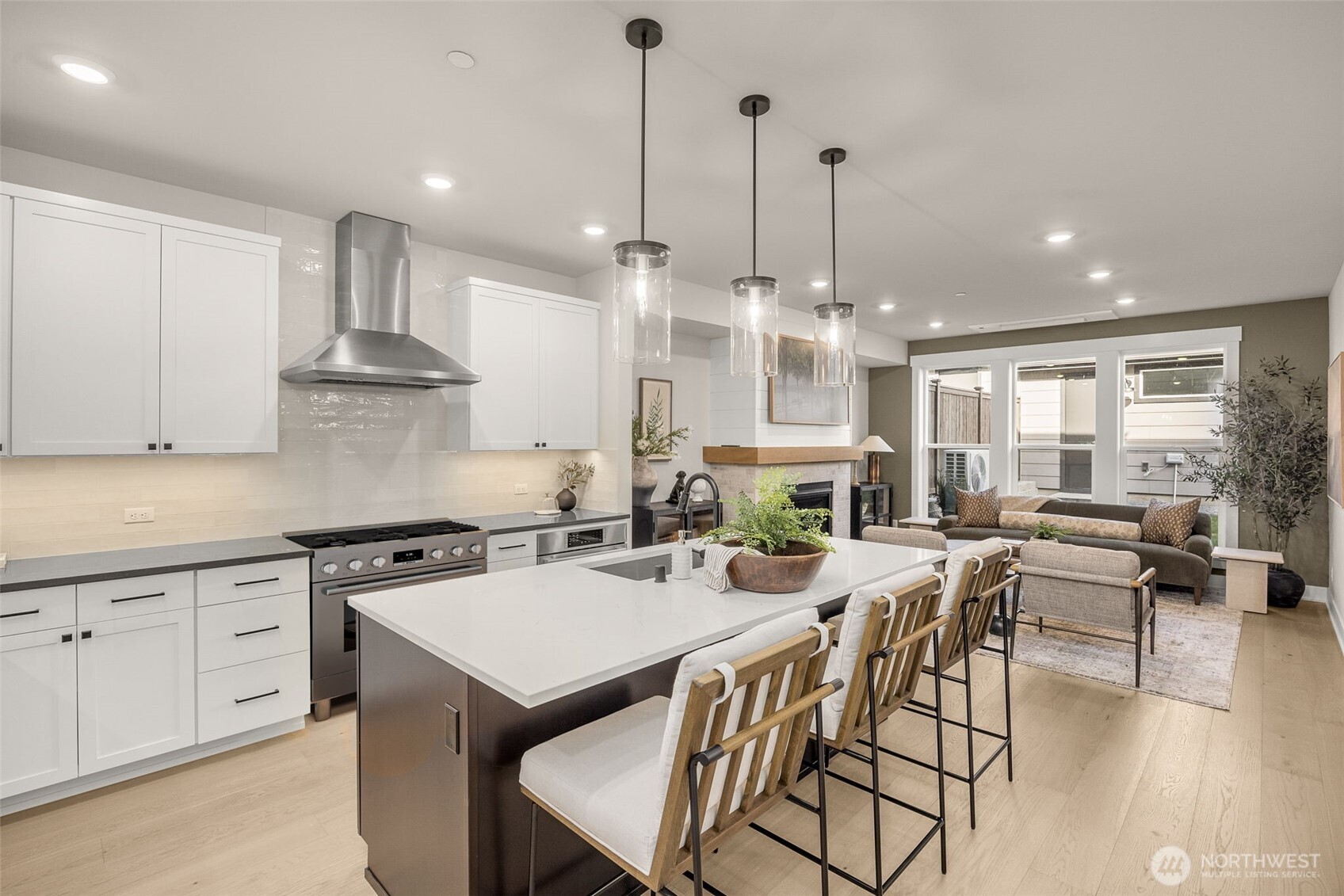 446 222nd Place SE, Sammamish, WA 98074