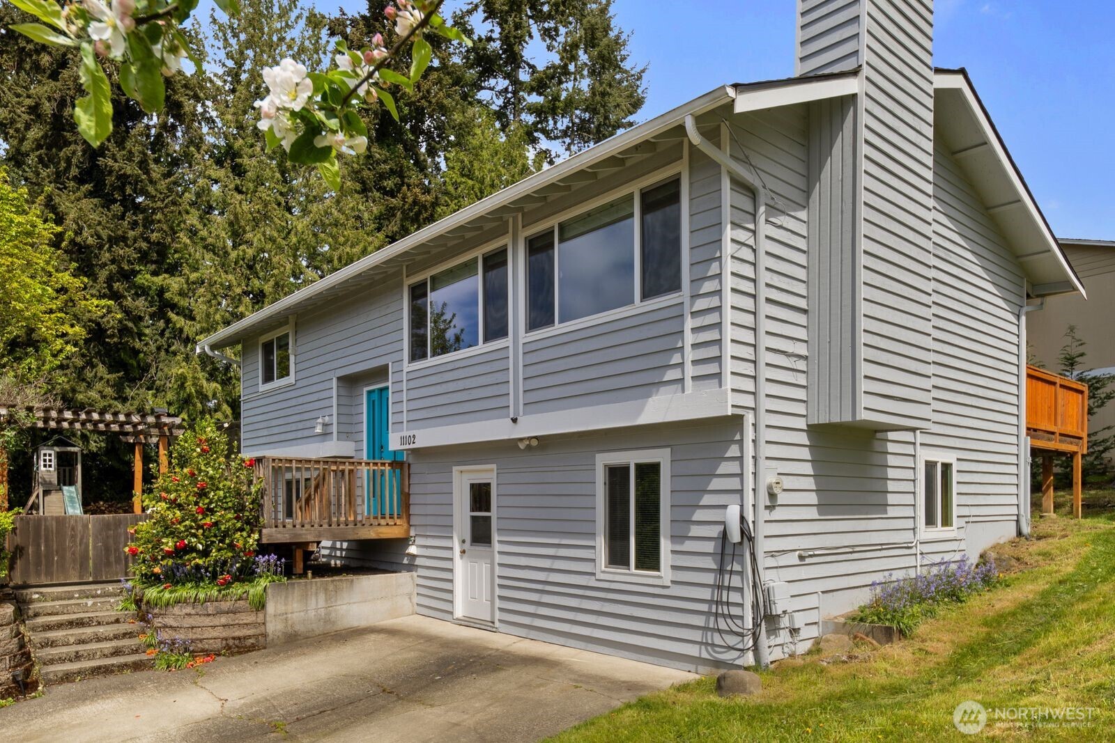 11102 126th Avenue NE, Kirkland, WA 98033