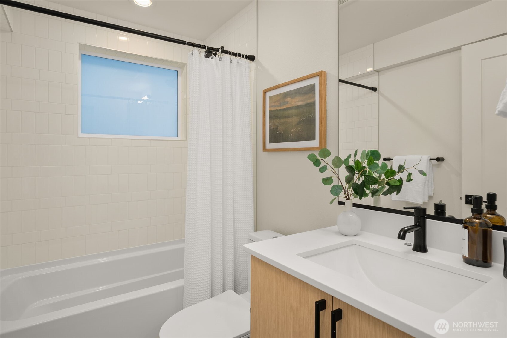 2647 A NW 63rd St , Seattle, WA 98107