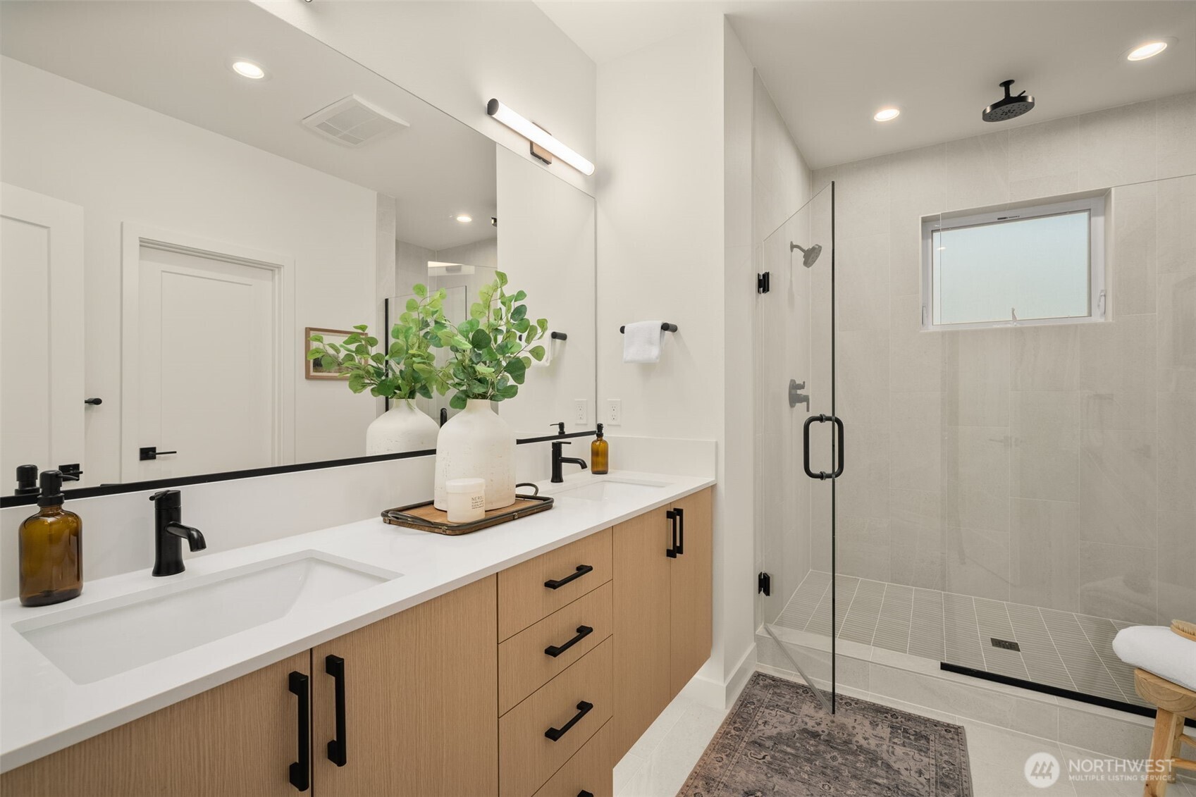 2647 A NW 63rd St , Seattle, WA 98107