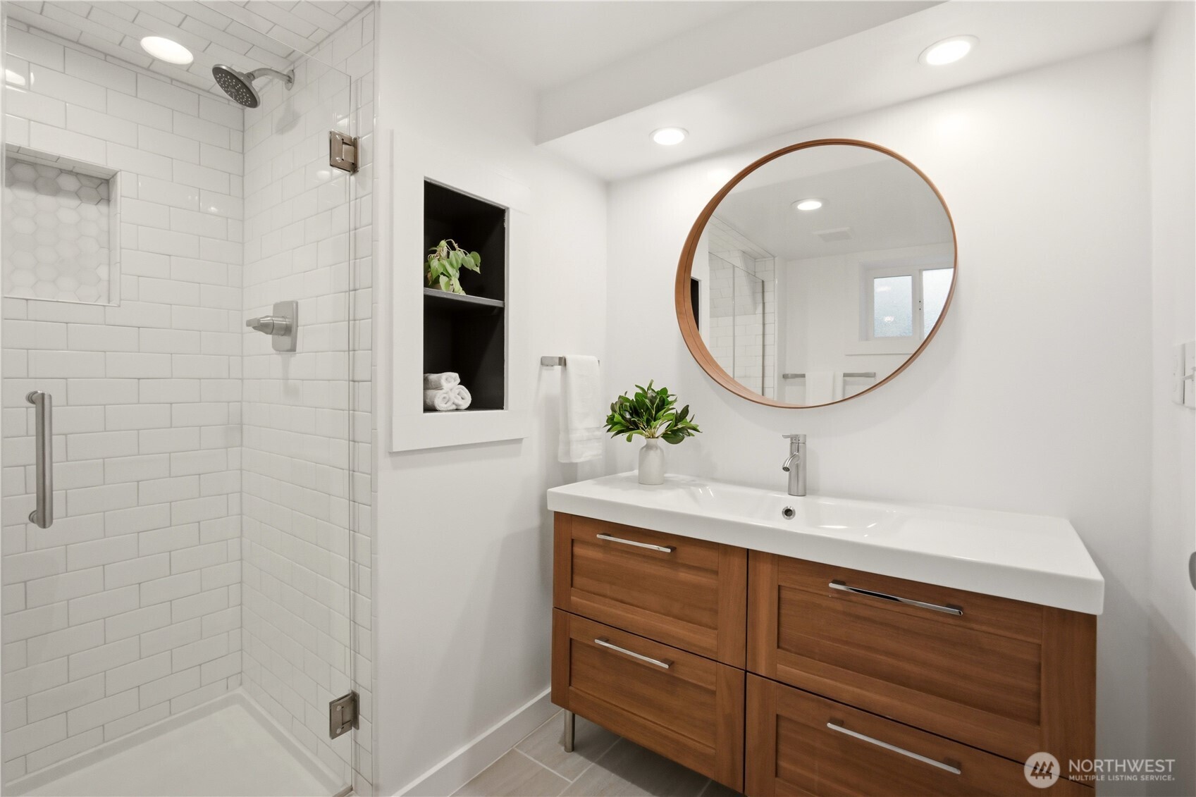 2208 NE 75th Street , Seattle, WA 98115