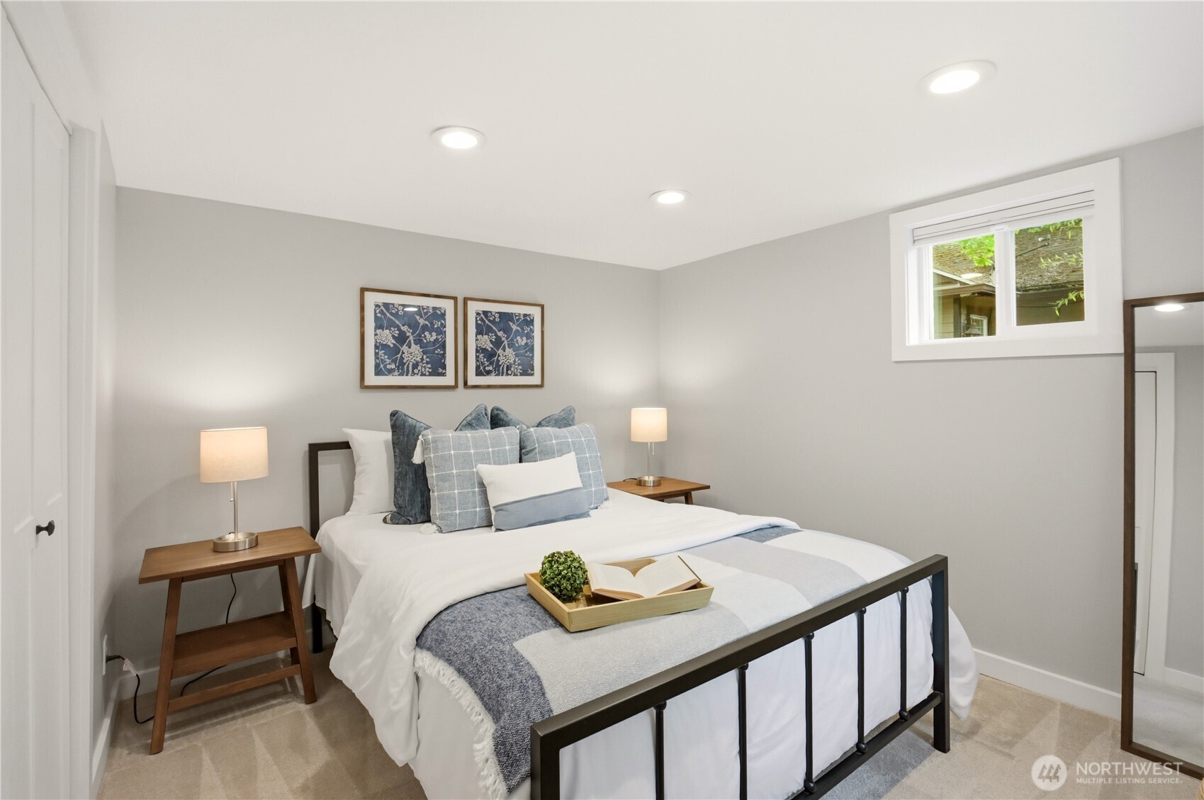 2208 NE 75th Street , Seattle, WA 98115