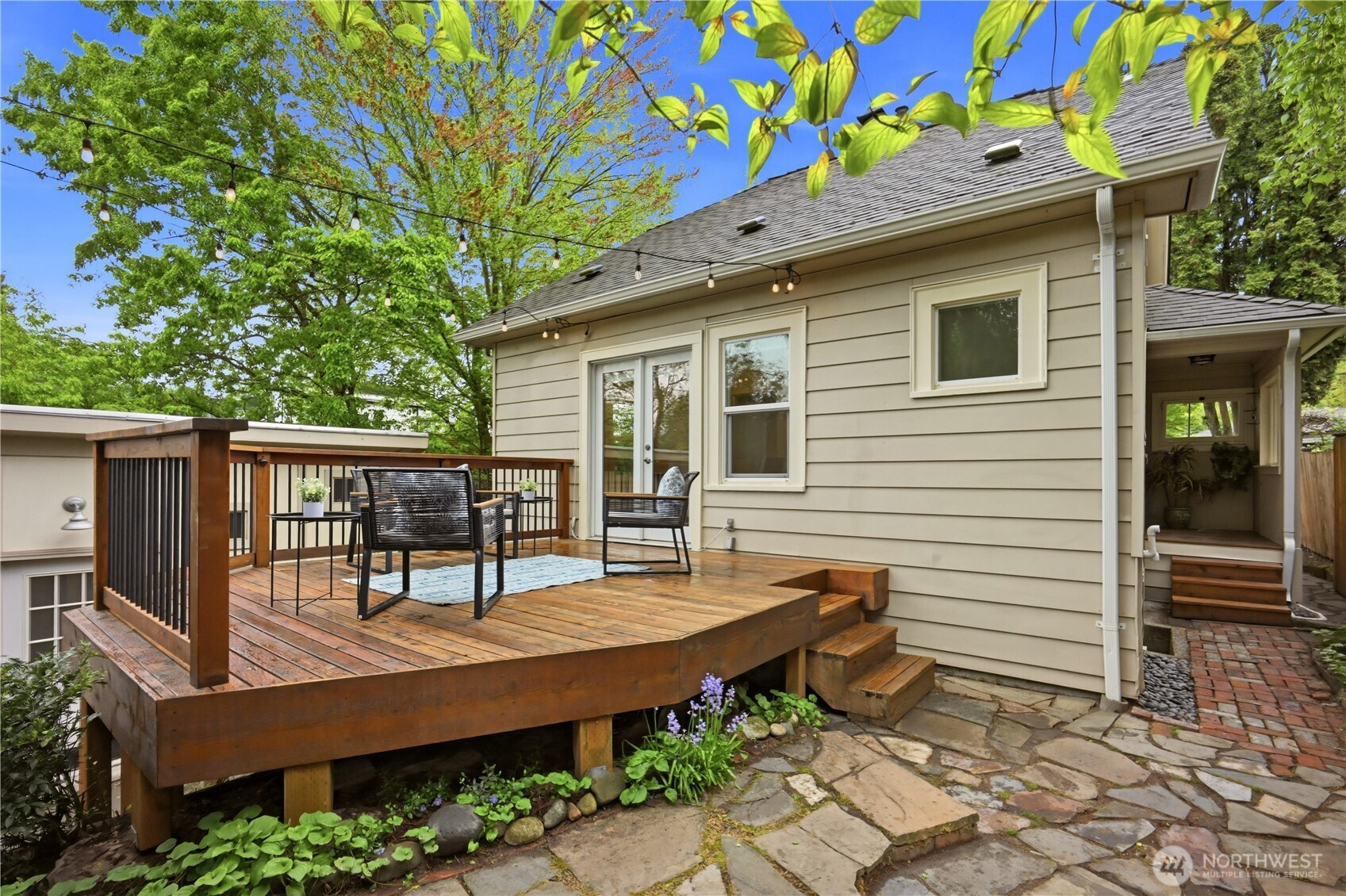 2208 NE 75th Street , Seattle, WA 98115