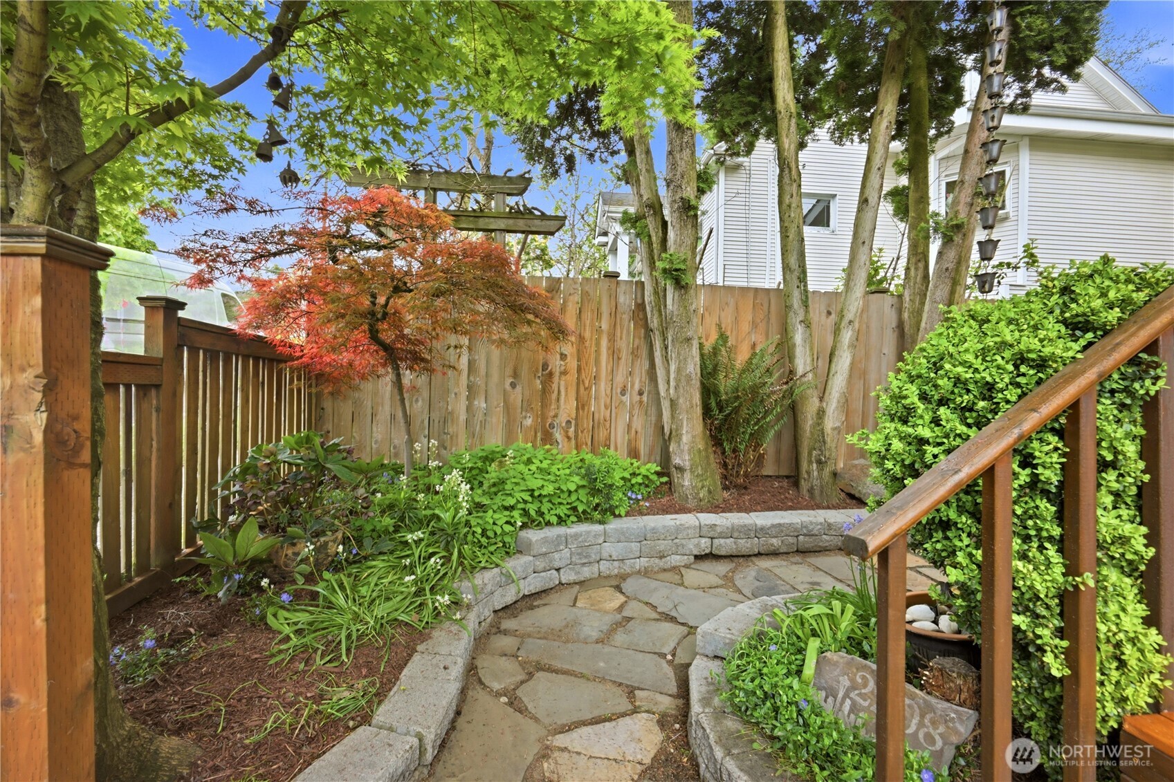 2208 NE 75th Street , Seattle, WA 98115