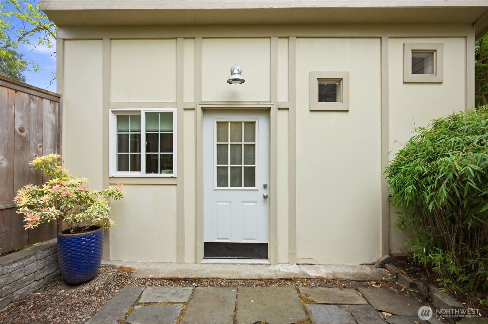 2208 NE 75th Street , Seattle, WA 98115
