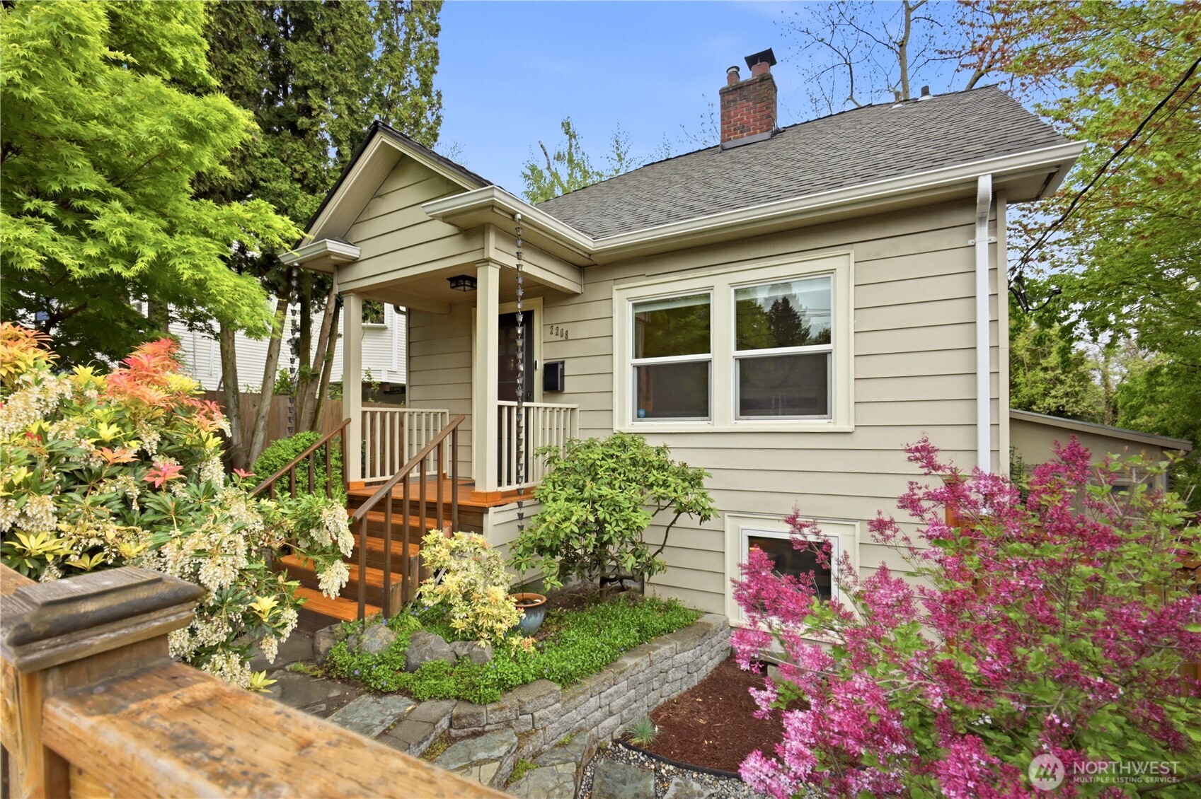 2208 NE 75th Street , Seattle, WA 98115
