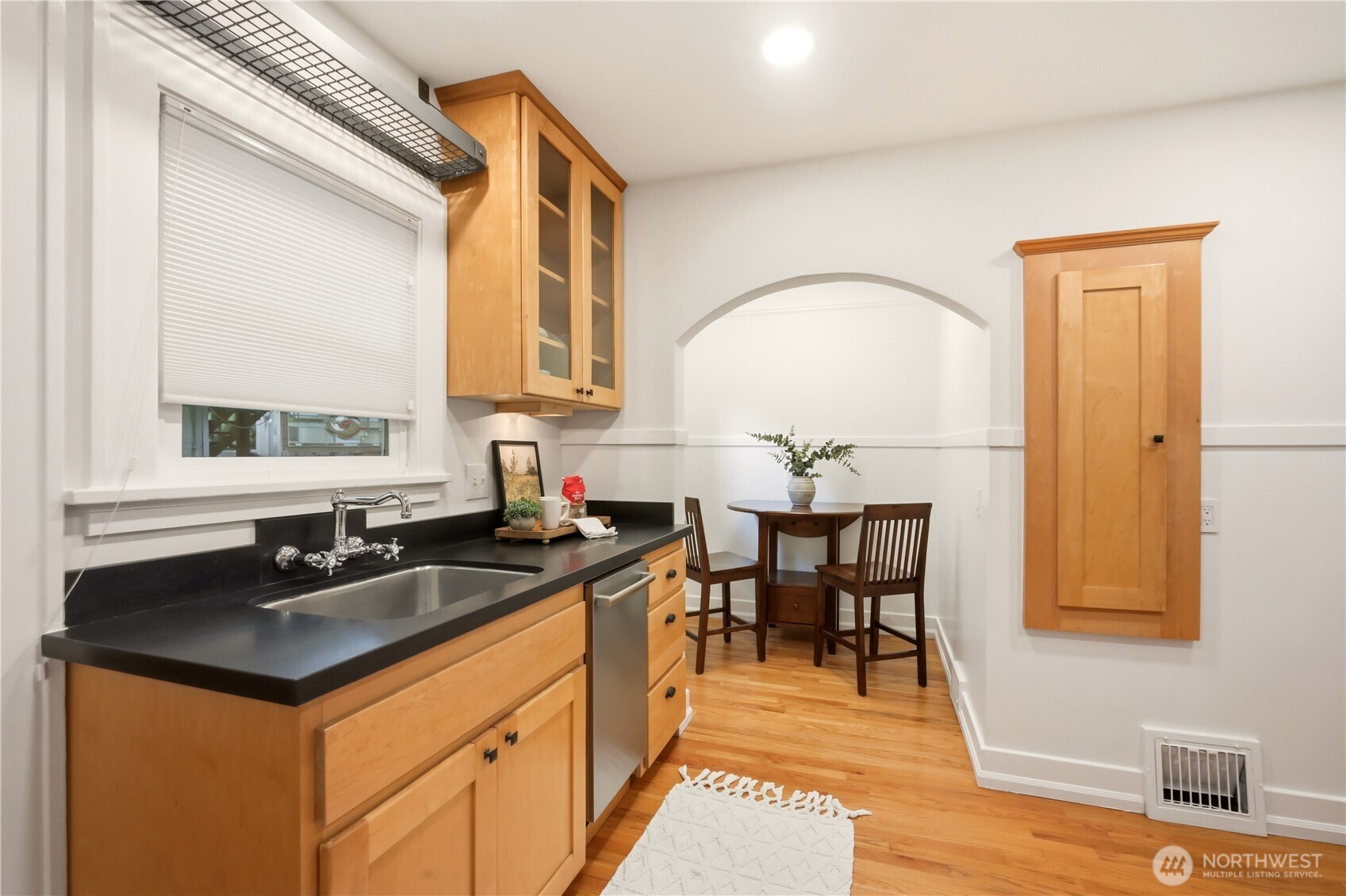 2208 NE 75th Street , Seattle, WA 98115