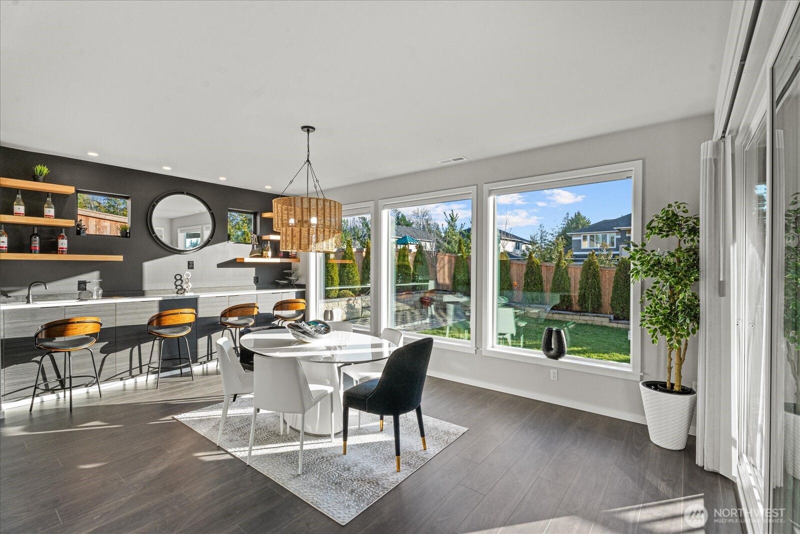 21713 SE 256th Place , Maple Valley, WA 98038