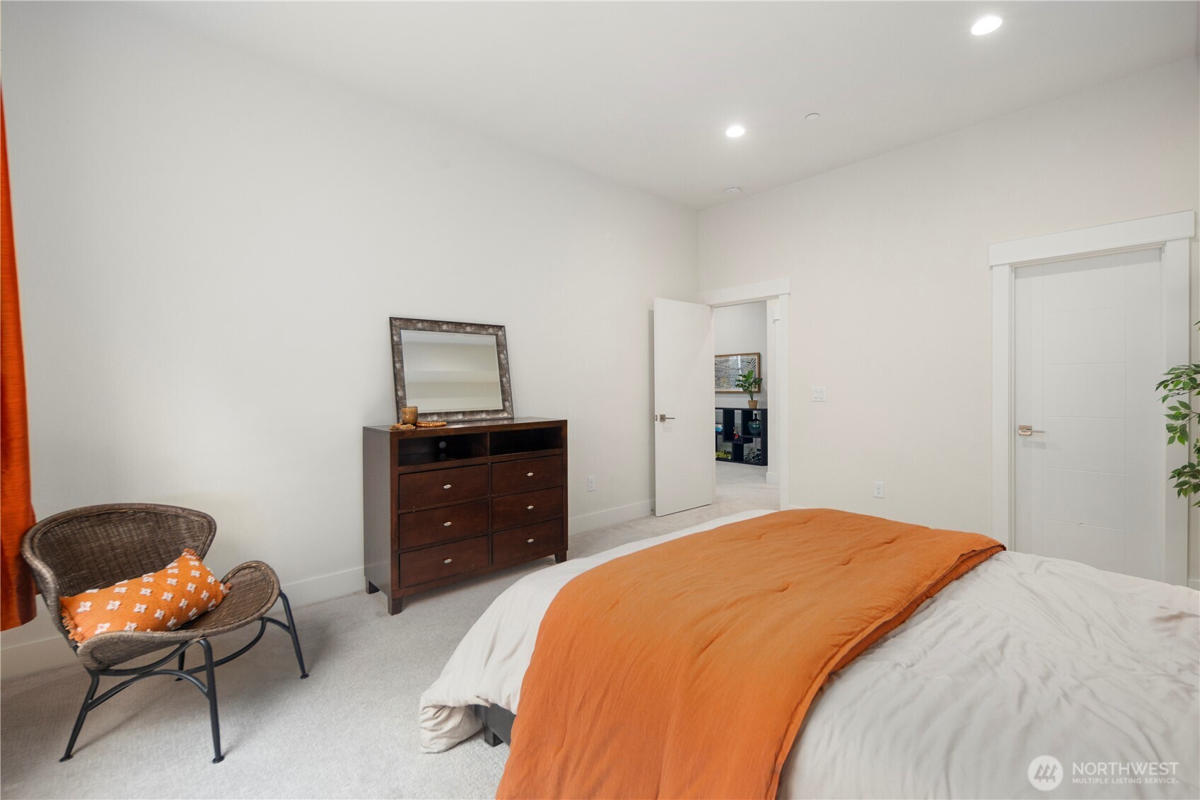 856 224th Avenue NE, Sammamish, WA 98074