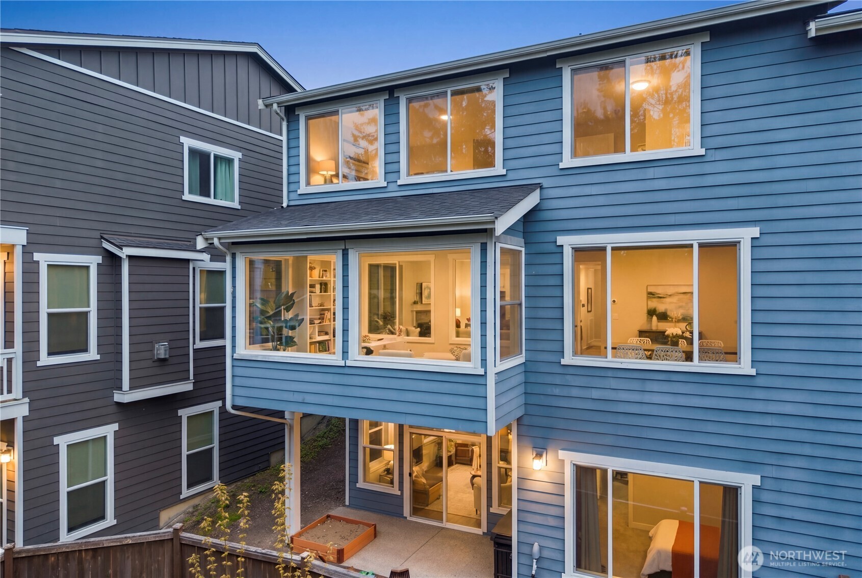 856 224th Avenue NE, Sammamish, WA 98074