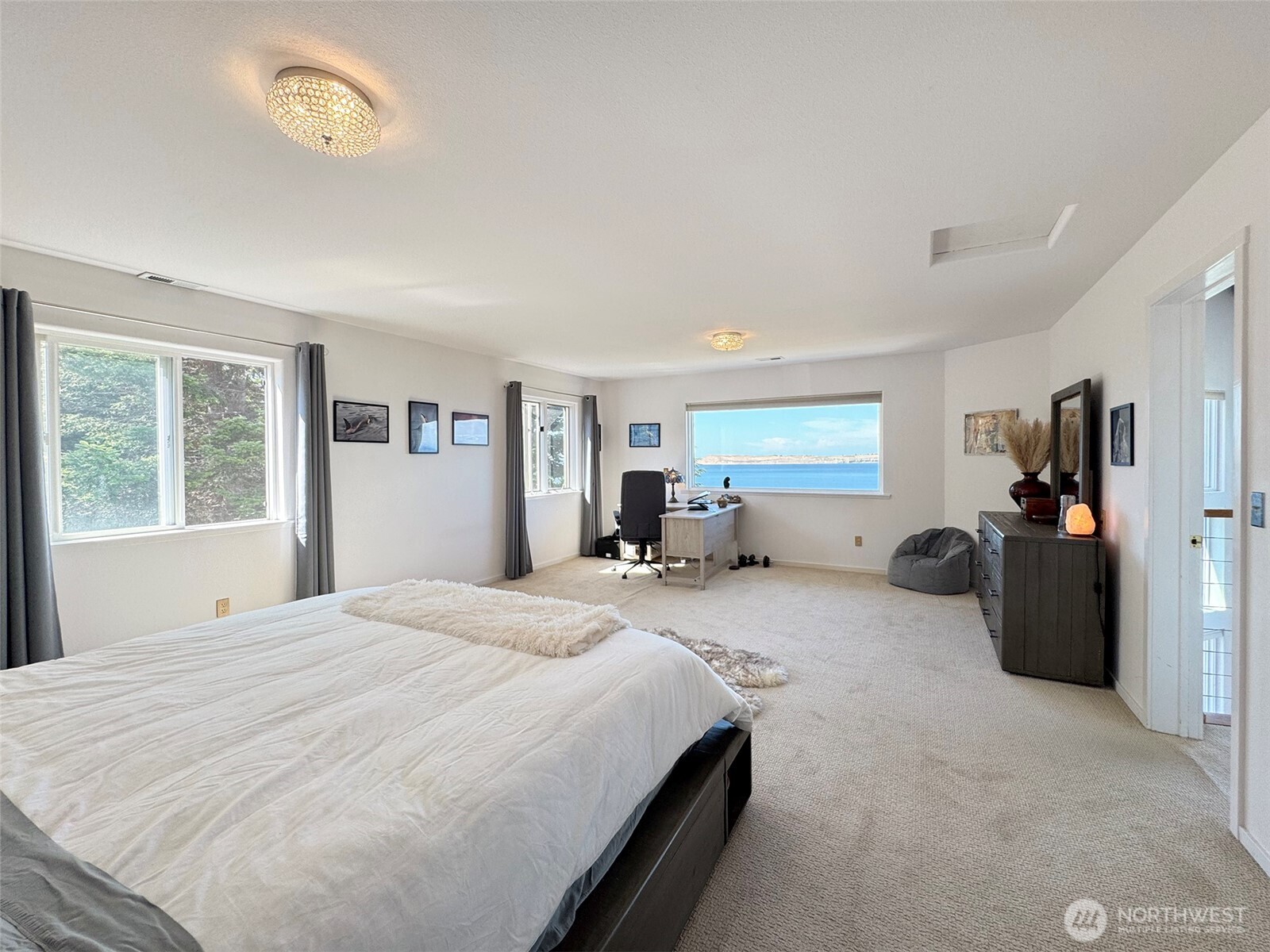 250 North Street #A, Sequim, WA 98382