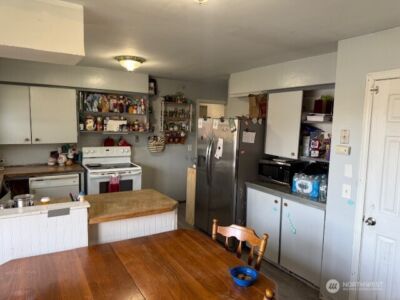 720 W Chestnut Street , Centralia, WA 98531 - Photo 3