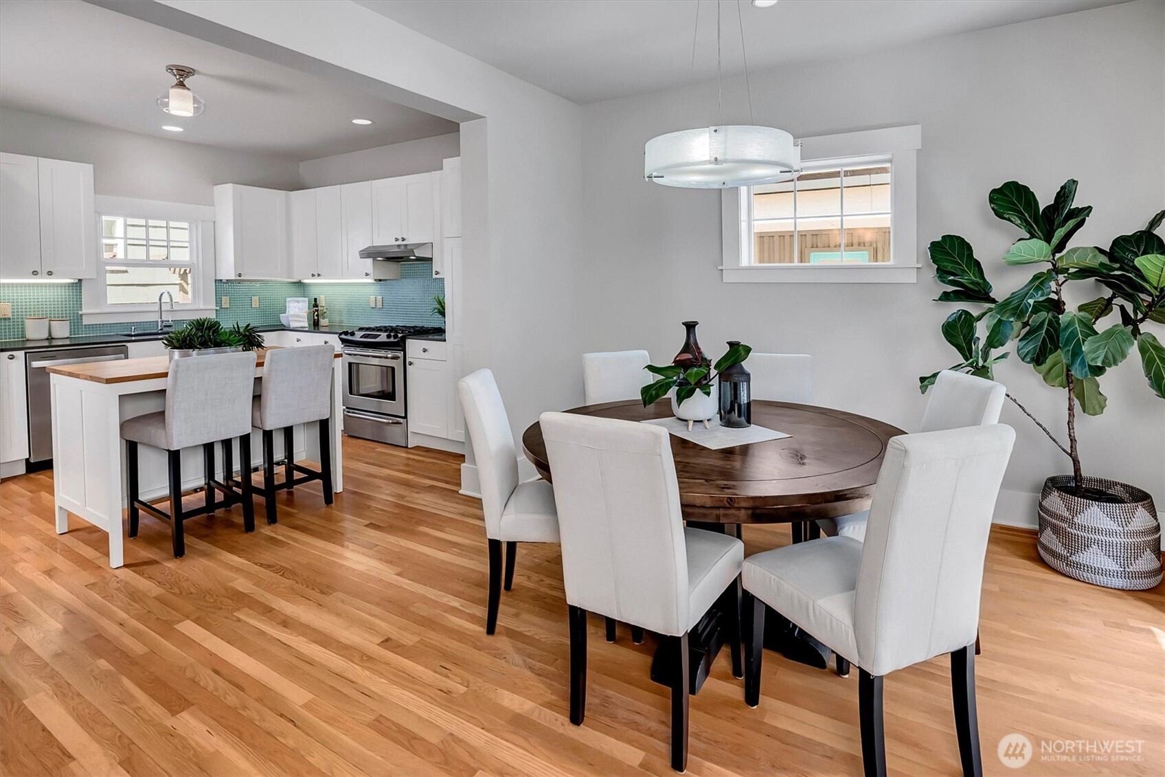 832 NW 63rd Street , Seattle, WA 98107