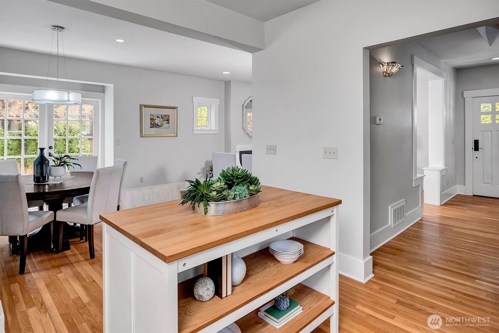 832 NW 63rd Street , Seattle, WA 98107