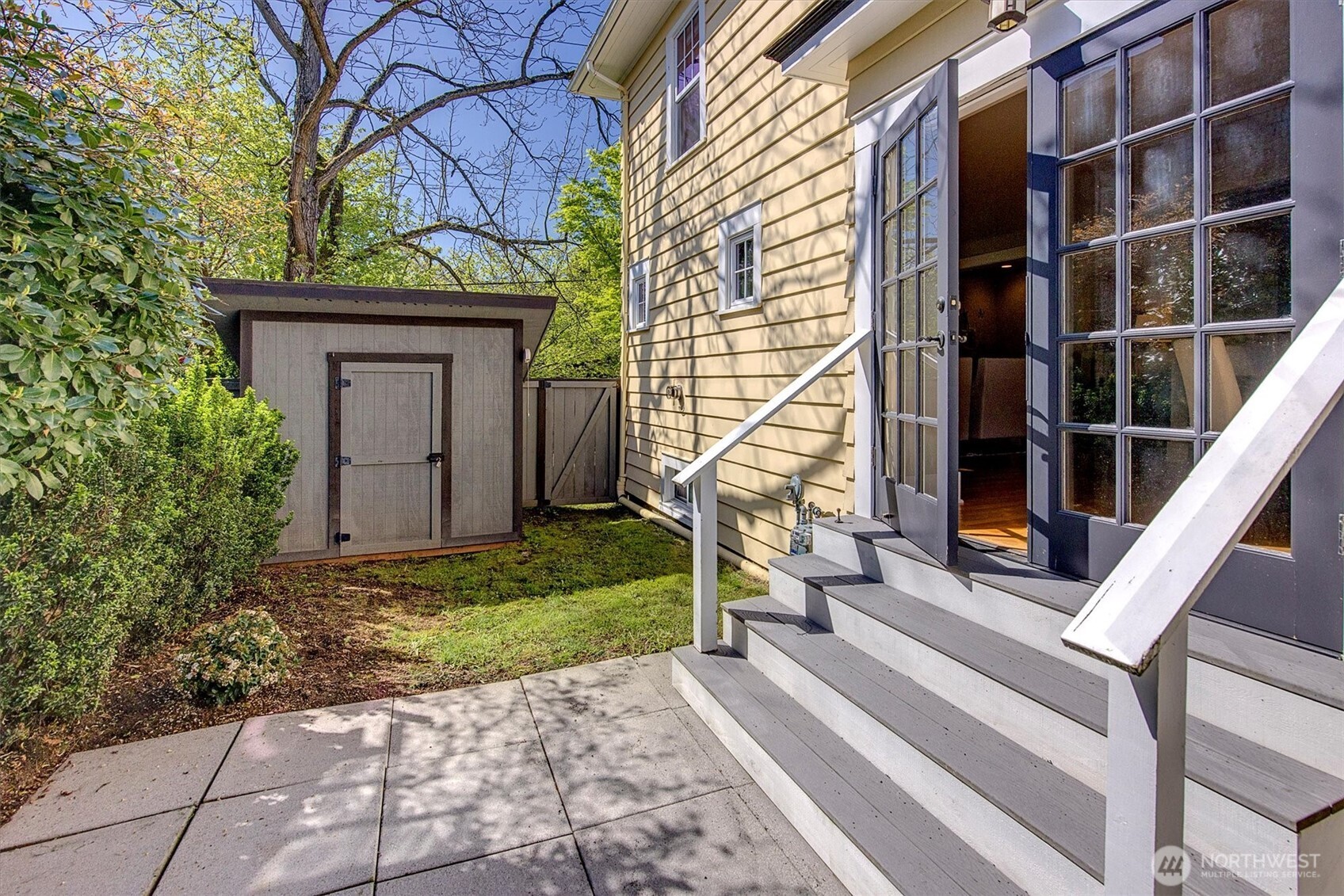 832 NW 63rd Street , Seattle, WA 98107