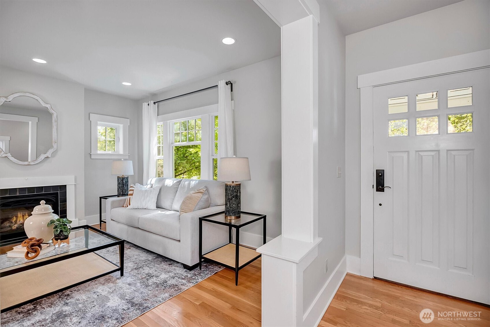 832 NW 63rd Street , Seattle, WA 98107