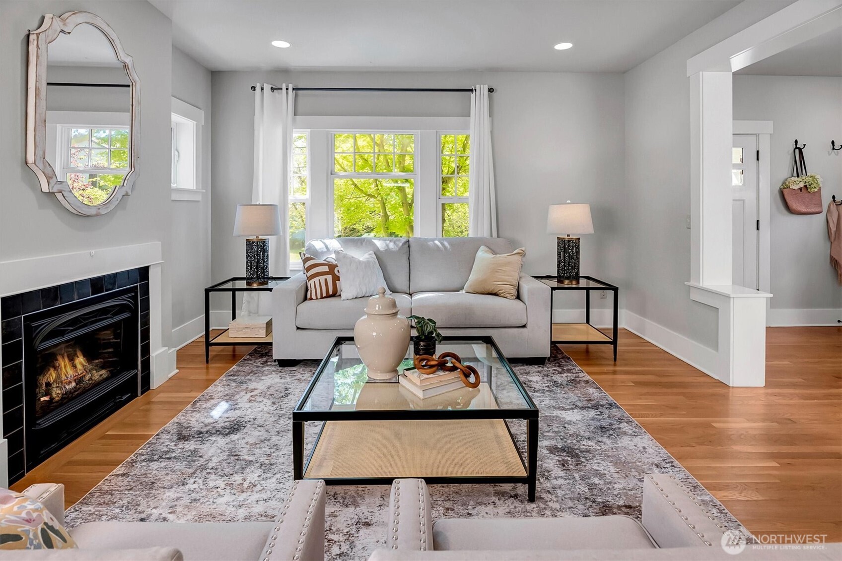 832 NW 63rd Street , Seattle, WA 98107