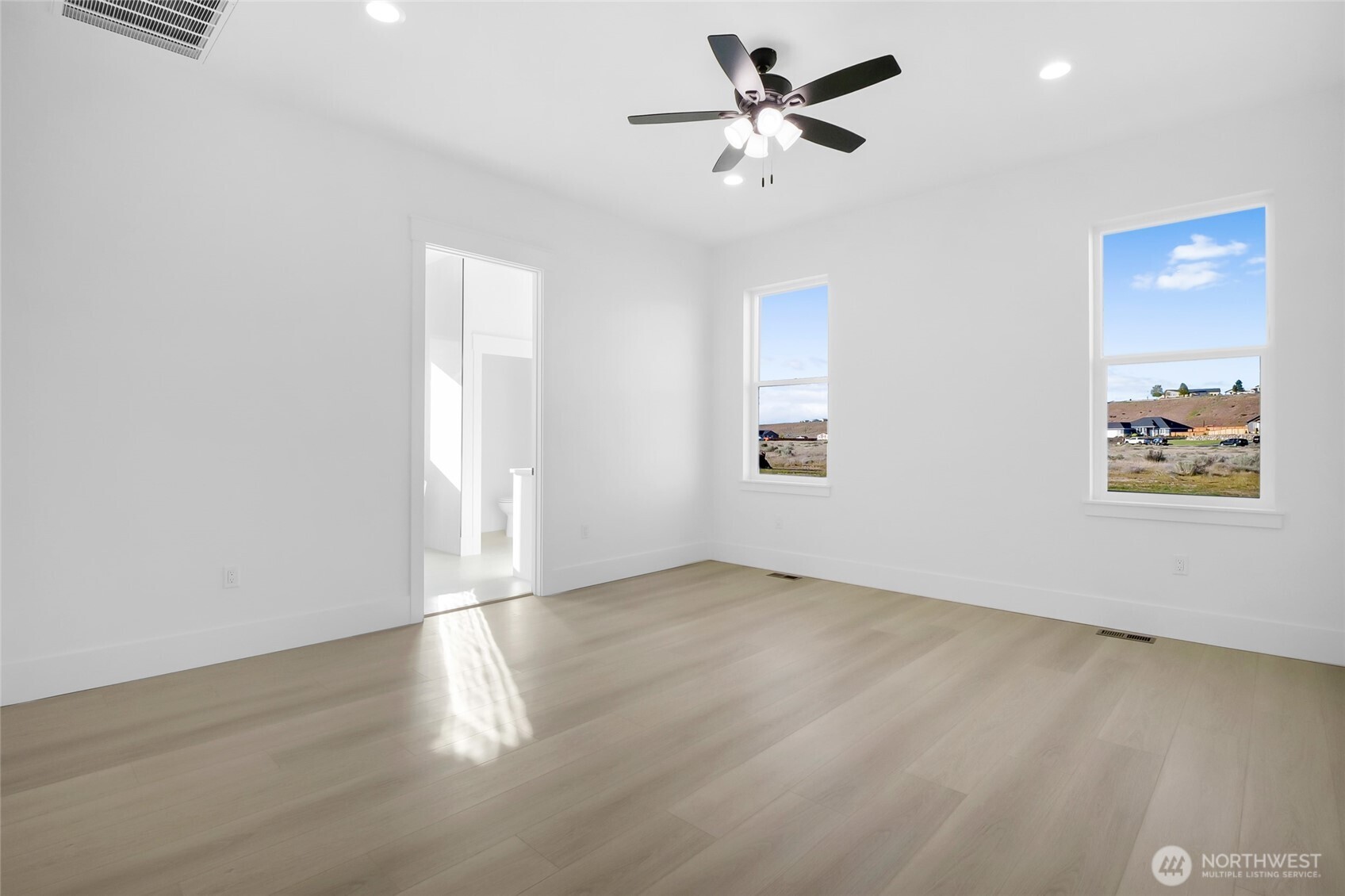 5324 NE Rd 7.3 , Moses Lake, WA 98837