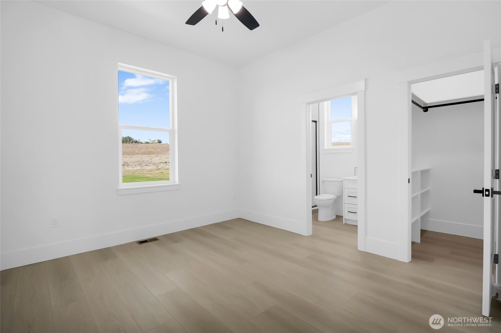 5324 NE Rd 7.3 , Moses Lake, WA 98837