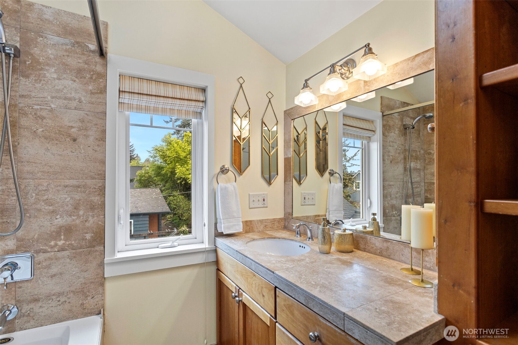 5151 S Orchard Street , Seattle, WA 98118