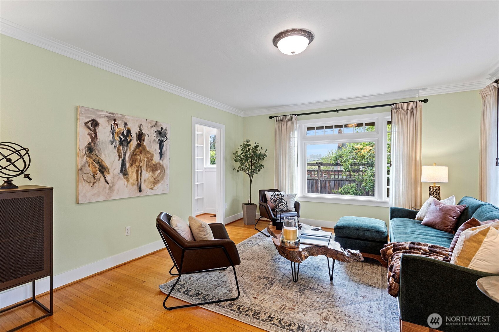5151 S Orchard Street , Seattle, WA 98118