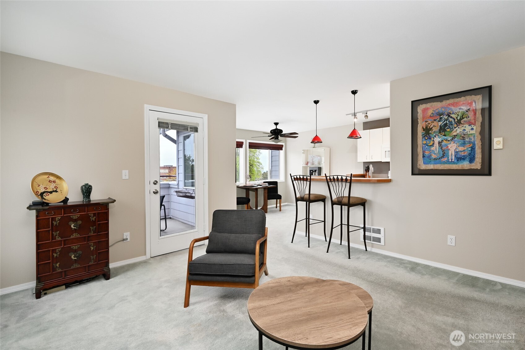 3435 California Avenue SW #303, Seattle, WA 98116-3353