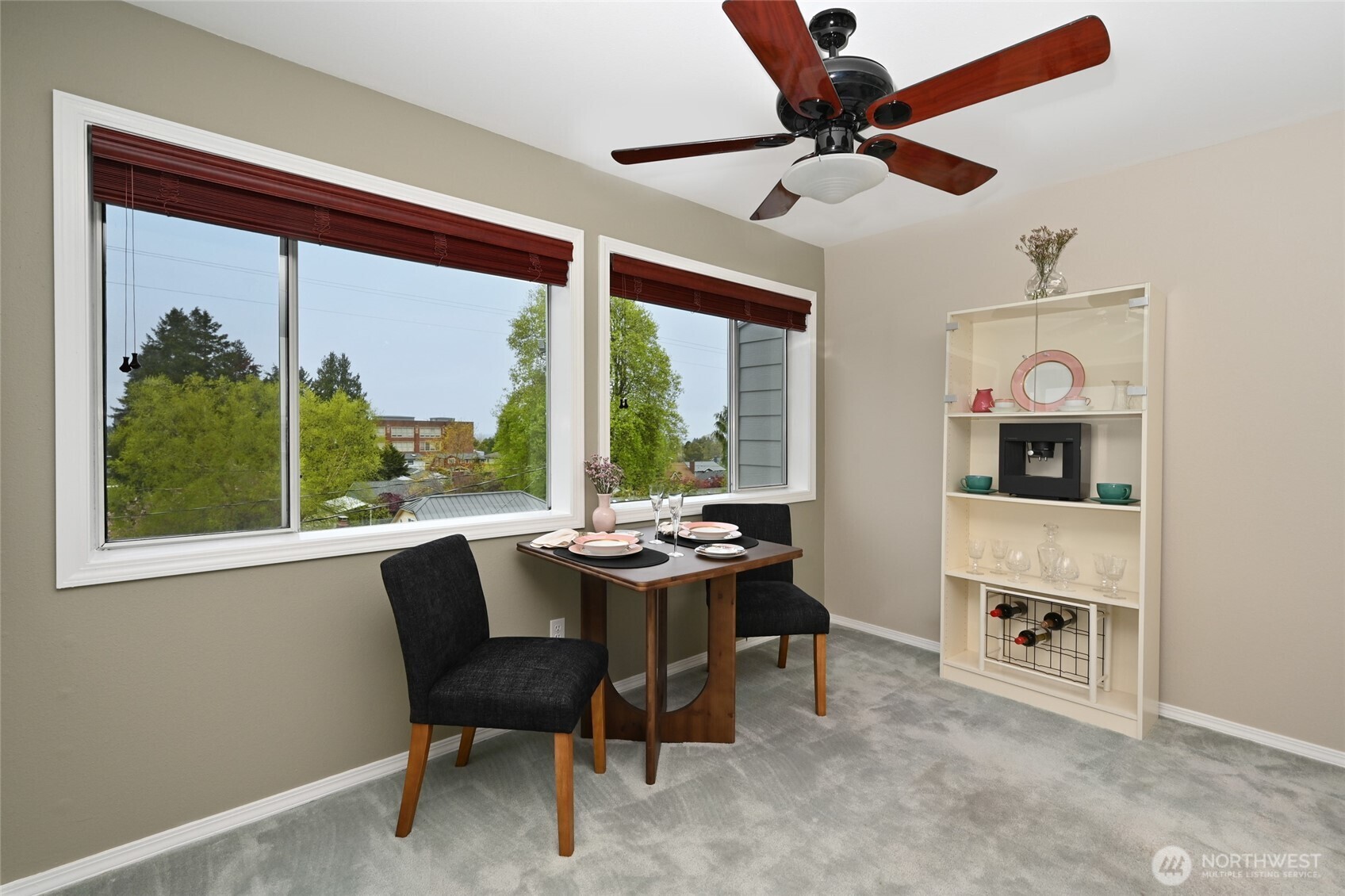 3435 California Avenue SW #303, Seattle, WA 98116-3353