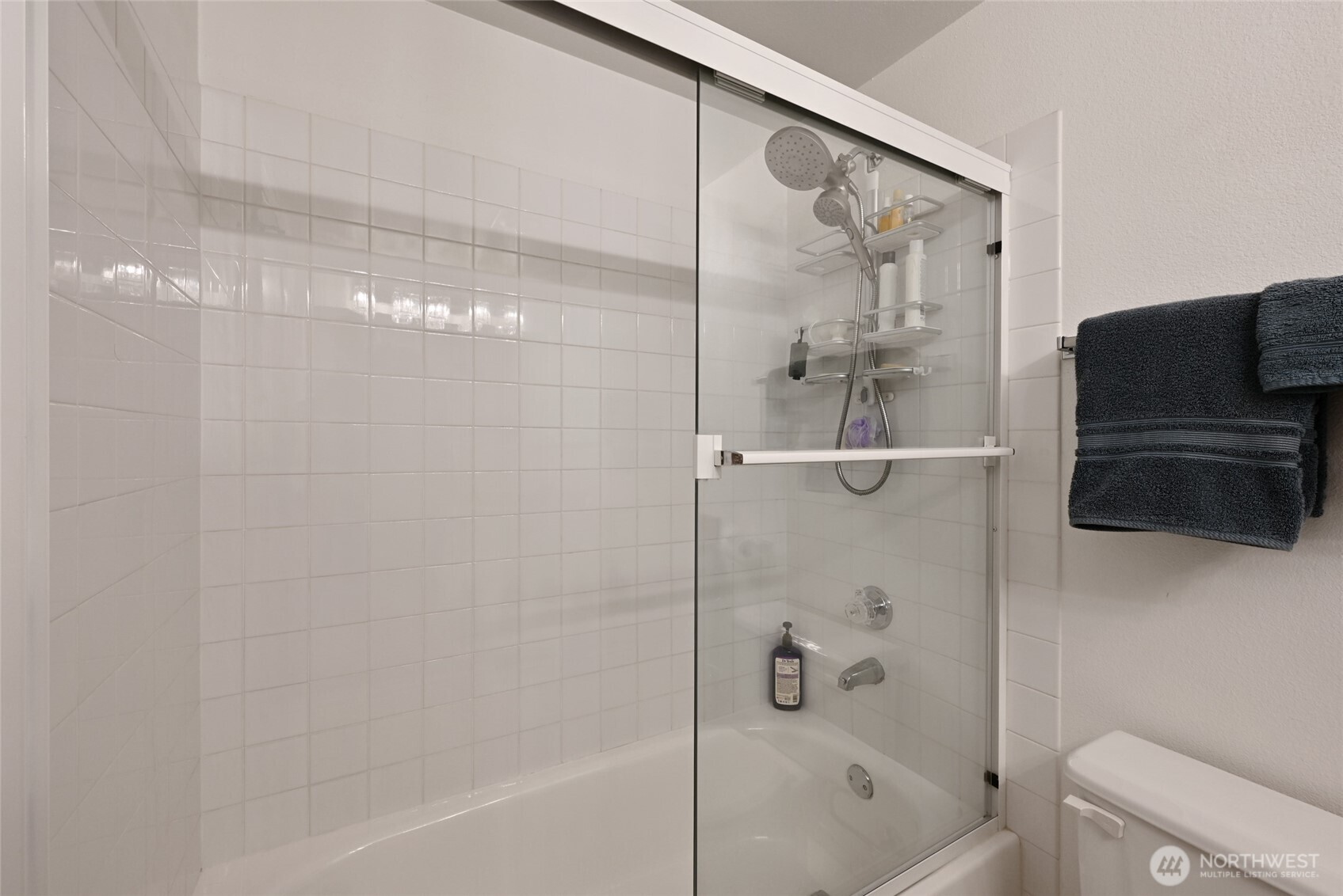 3435 California Avenue SW #303, Seattle, WA 98116-3353