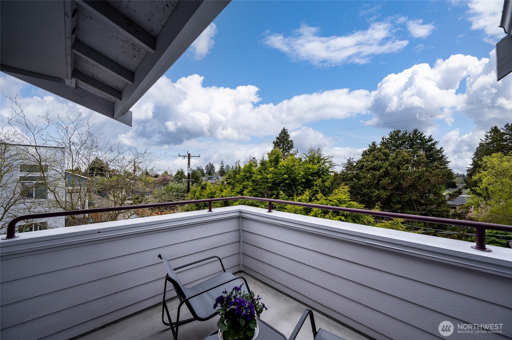3435 California Avenue SW #303, Seattle, WA 98116-3353