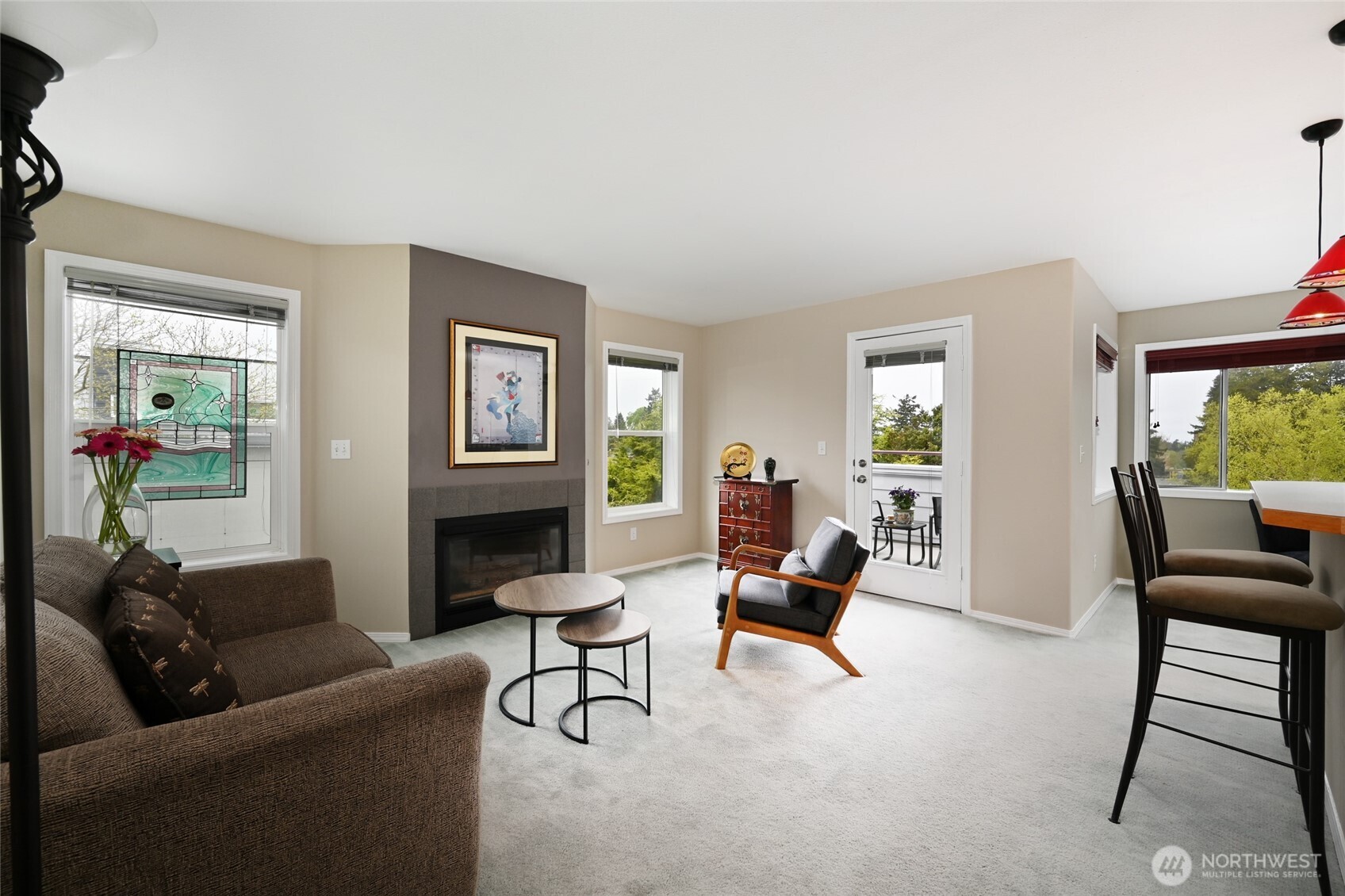 3435 California Avenue SW #303, Seattle, WA 98116-3353