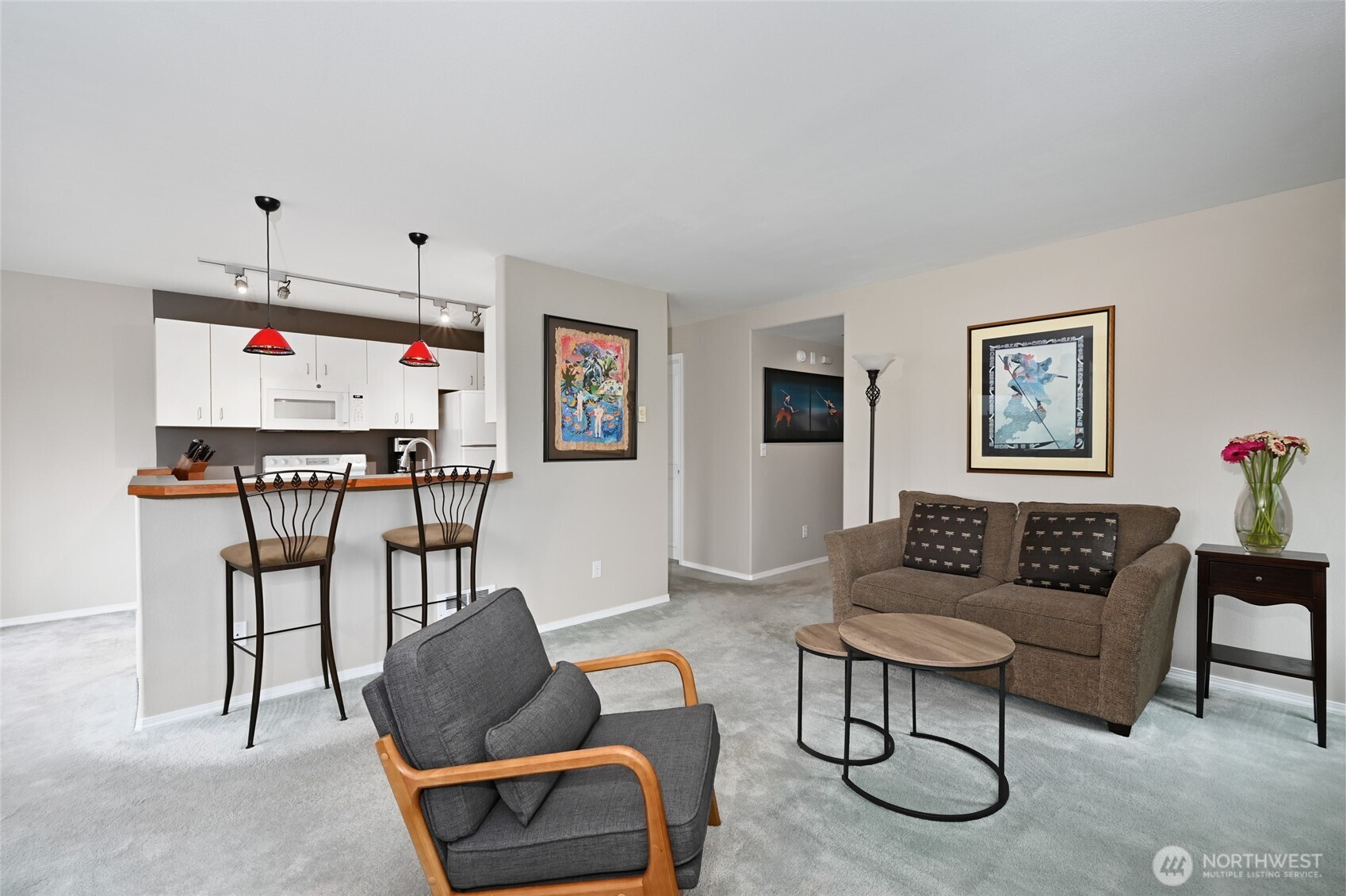 3435 California Avenue SW #303, Seattle, WA 98116-3353