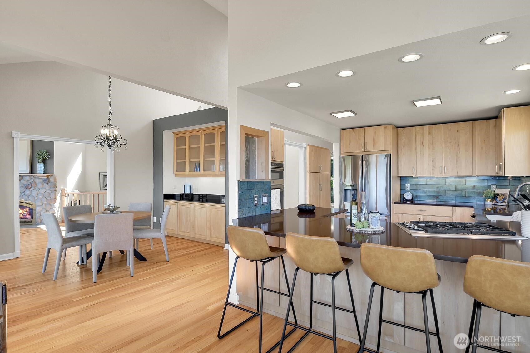7103 156th Street SW, Edmonds, WA 98026