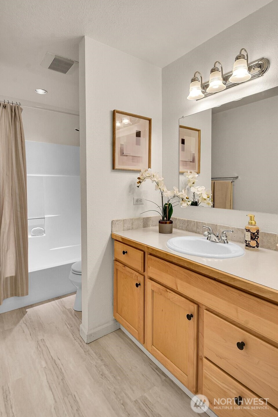 7103 156th Street SW, Edmonds, WA 98026