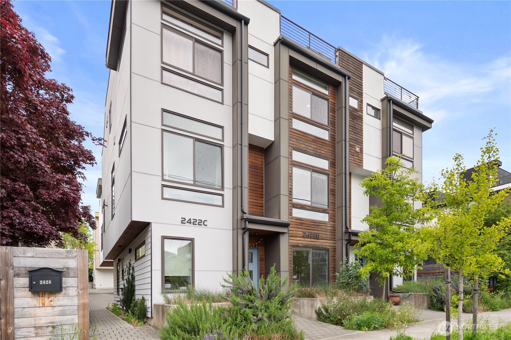 2422 NW 60th #B, Seattle, WA 98107