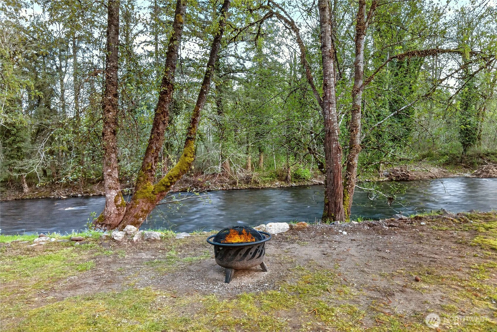 23933 SE 238th Street , Maple Valley, WA 98038-8241