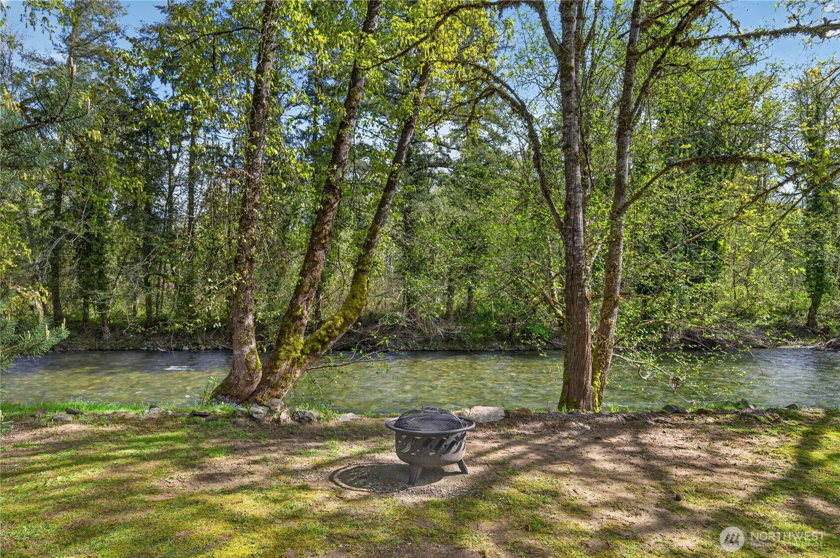 23933 SE 238th Street , Maple Valley, WA 98038-8241