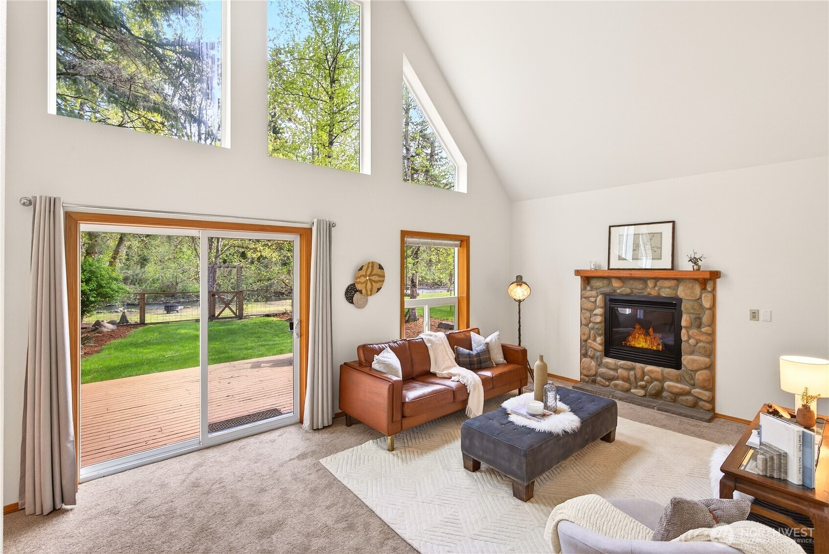 23933 SE 238th Street , Maple Valley, WA 98038-8241