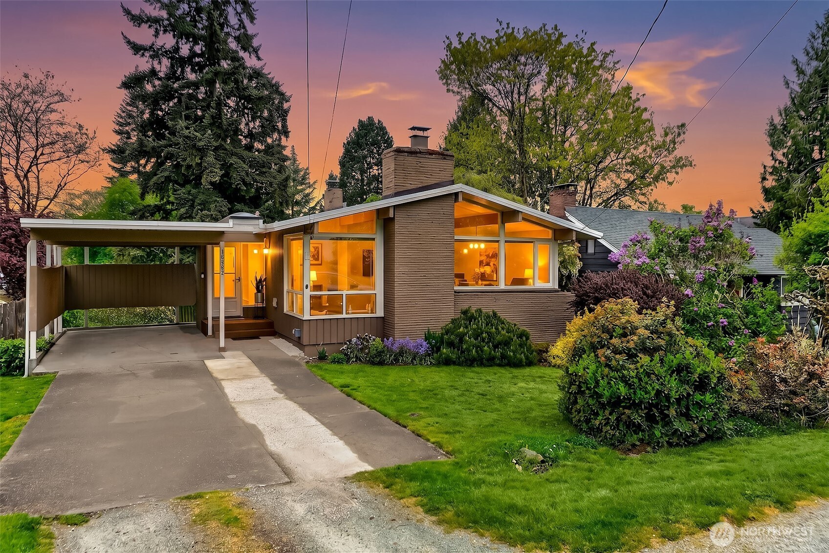 13739 36th Avenue NE, Seattle, WA 98125