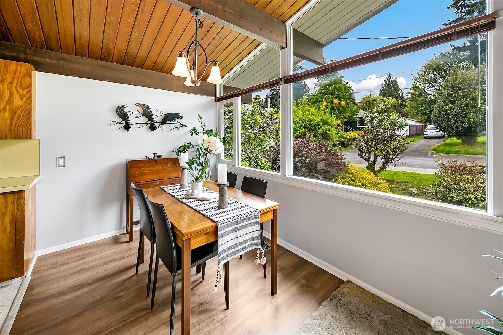 13739 36th Avenue NE, Seattle, WA 98125