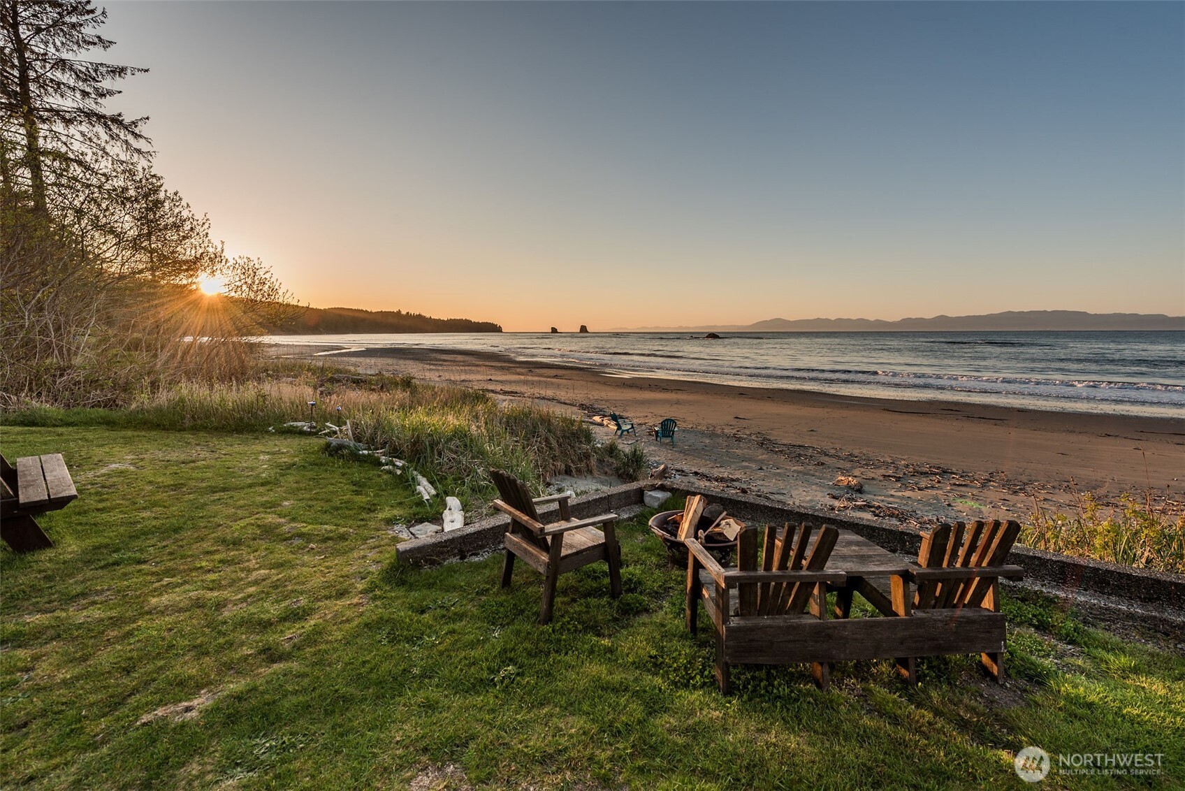 1663 Highway 112 , Sekiu, WA 98381