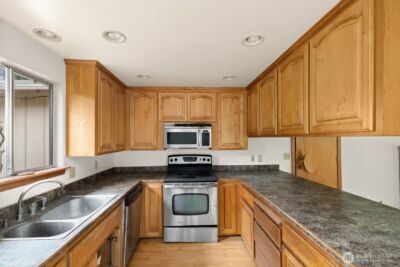 31446 28th Place SW, Federal Way, WA 98023 - Photo 2
