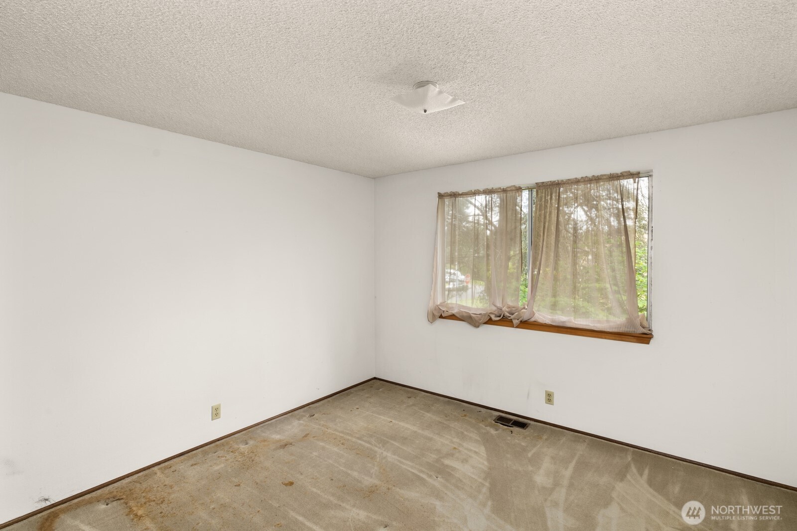 31446 28th Place SW, Federal Way, WA 98023