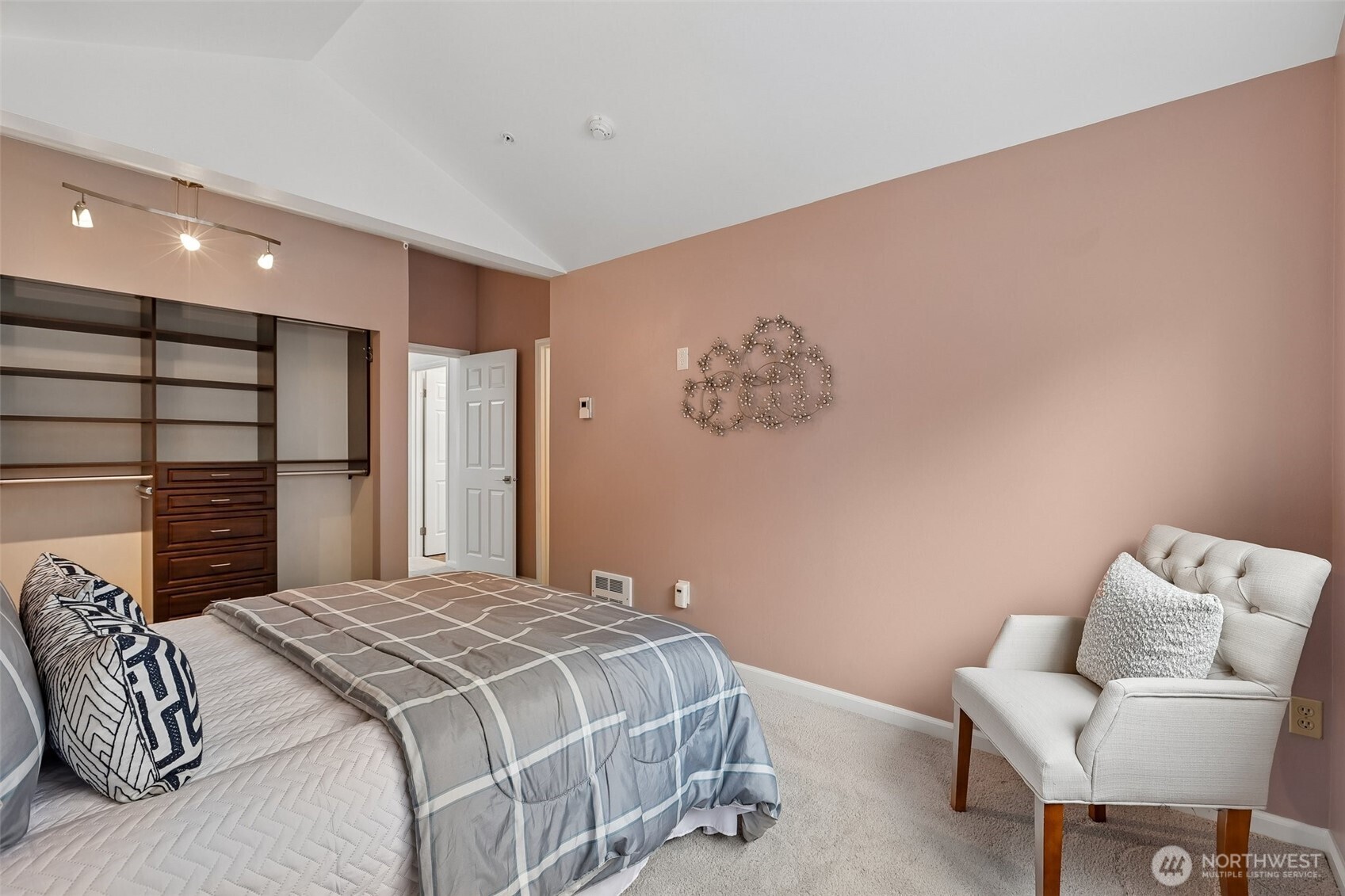 6929 NE 170th Street #8, Kenmore, WA 98028