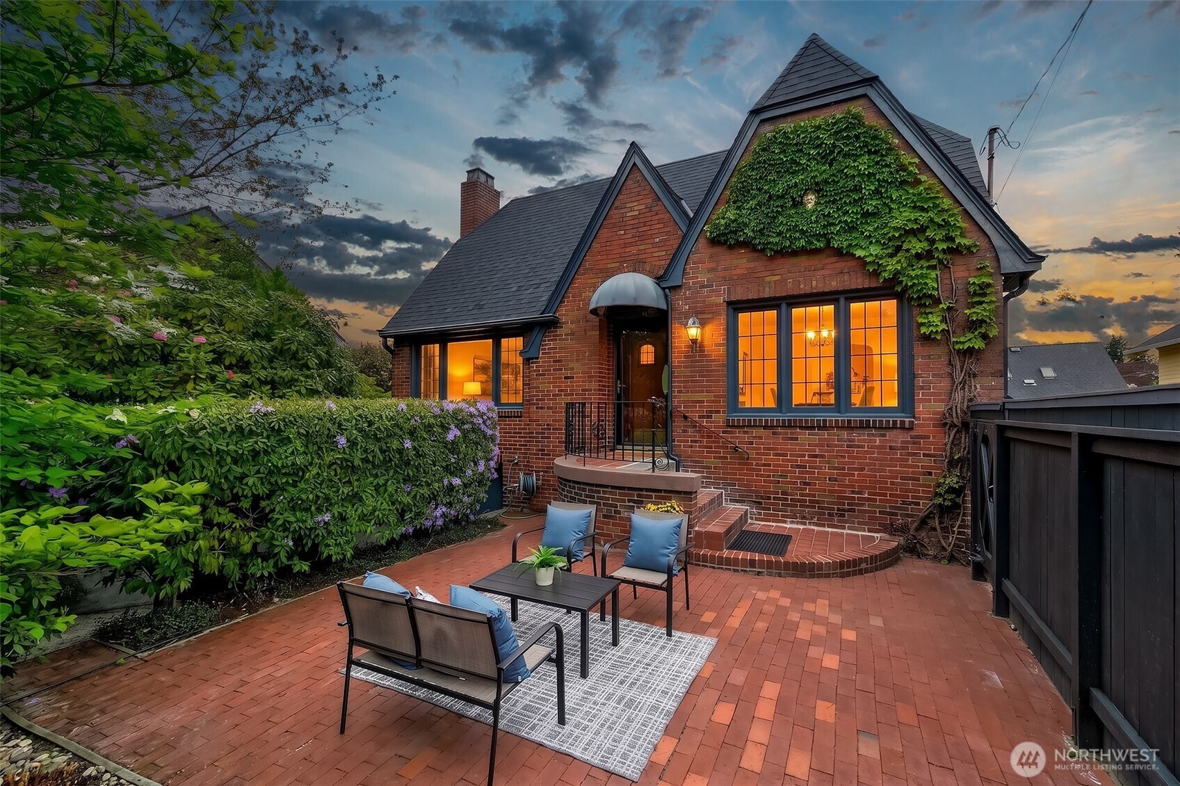 1408 N 48th Street , Seattle, WA 98103