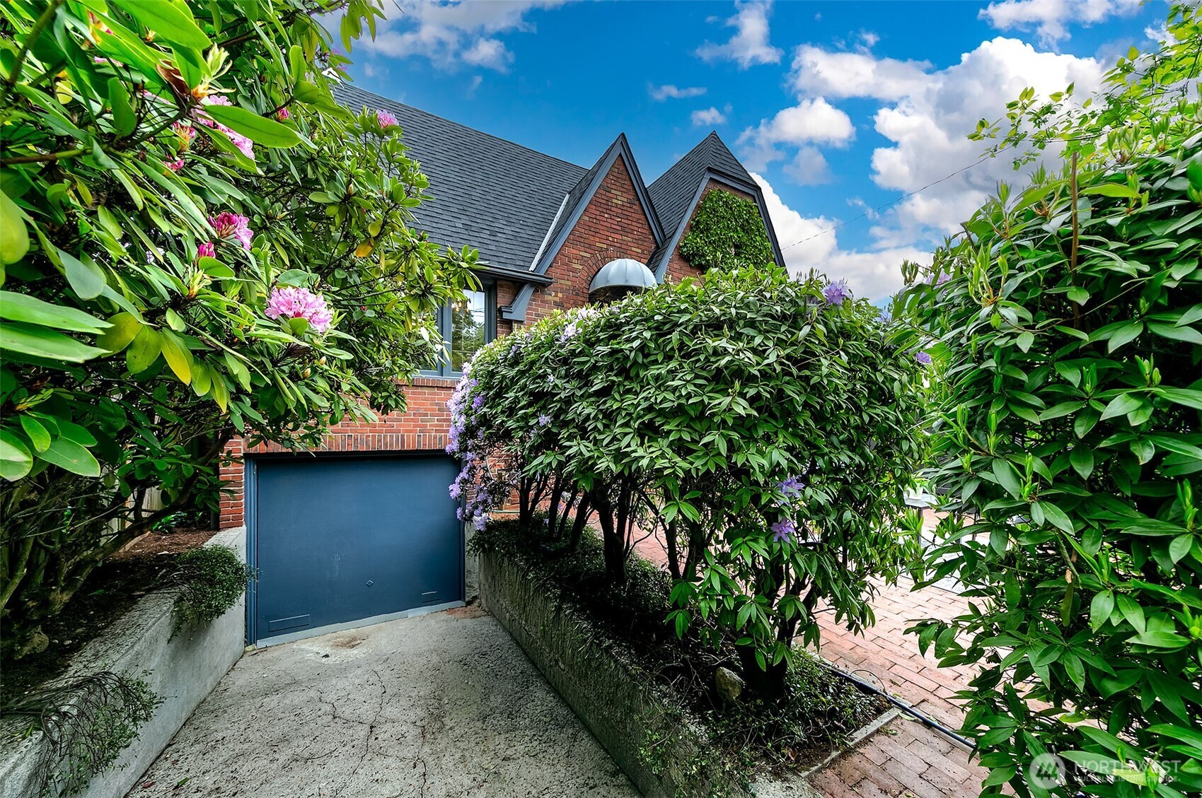 1408 N 48th Street , Seattle, WA 98103