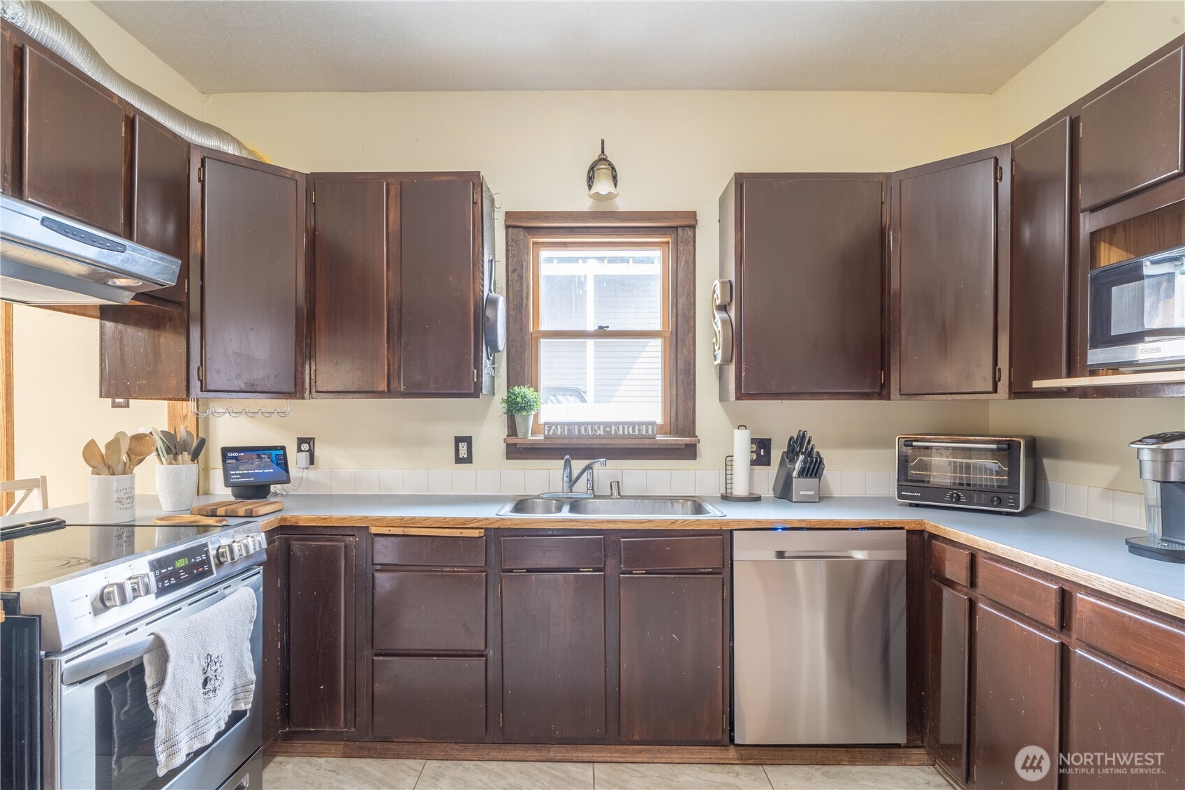407 W 4th Avenue , Ritzville, WA 99169